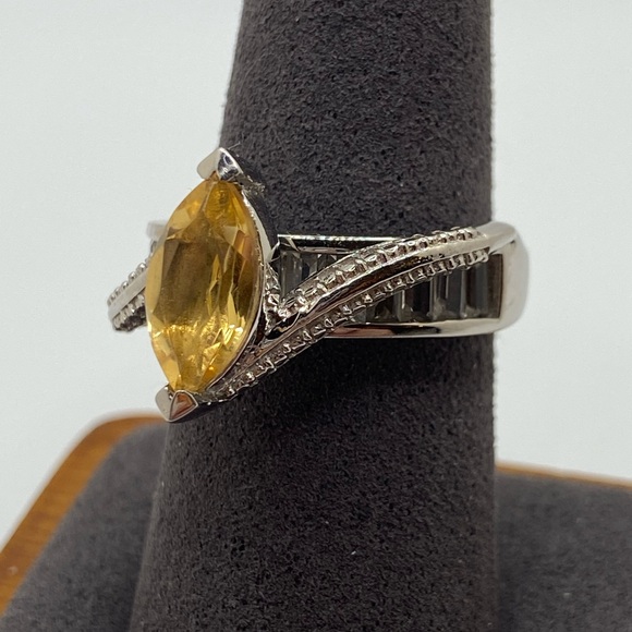 Sterling Silver Twisted Citrine Ring • Size 8 - Picture 2 of 4
